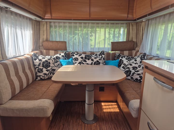 Camping Abenteuer Im Wohnwagen - Grindelwald