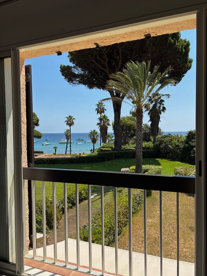 Appartement Vue Mer Dexception - Le Lavandou