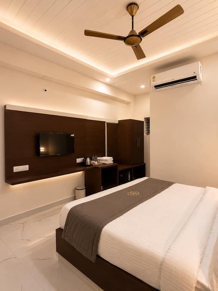 Misha Grand Room - Madanapalle