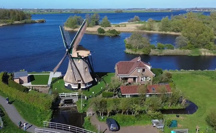 Vrijstaand Chalet Op Unieke Locatie Naast Molen - Leiden