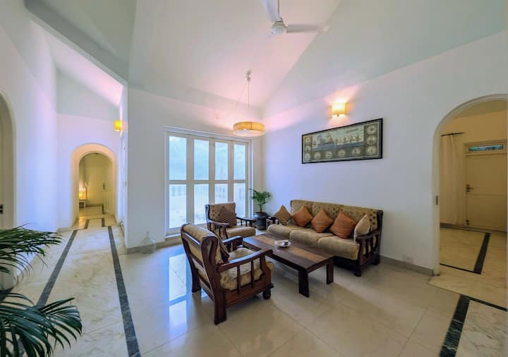 Living room image 1