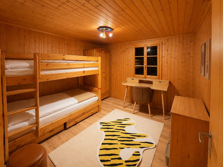 Schlafzimmer 2