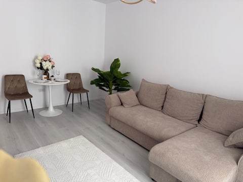 Top Airbnb: NeSt Elegant + private parking Militari Residence in Ilfov