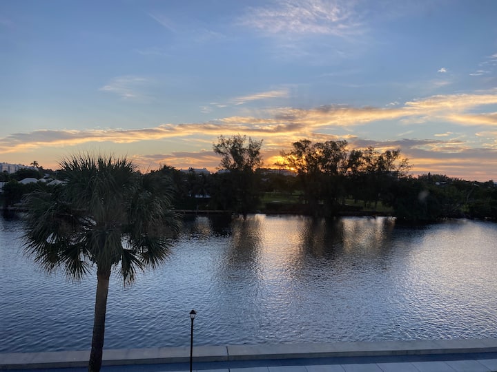 Seasonal Tranquil 1-bedroom Condo In Boynton Beach - Delray Beach, FL