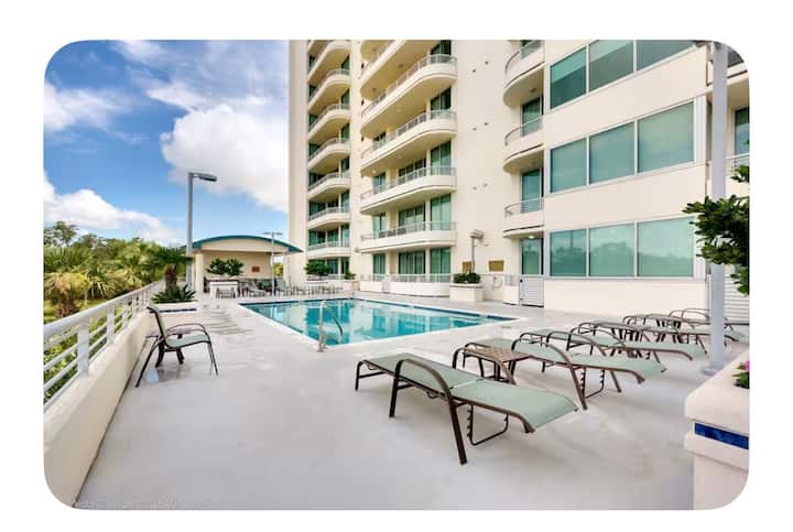 ペットオゾンホテル Ocean Club 206 - Condominiums for Rent in Biloxi, Mississippi