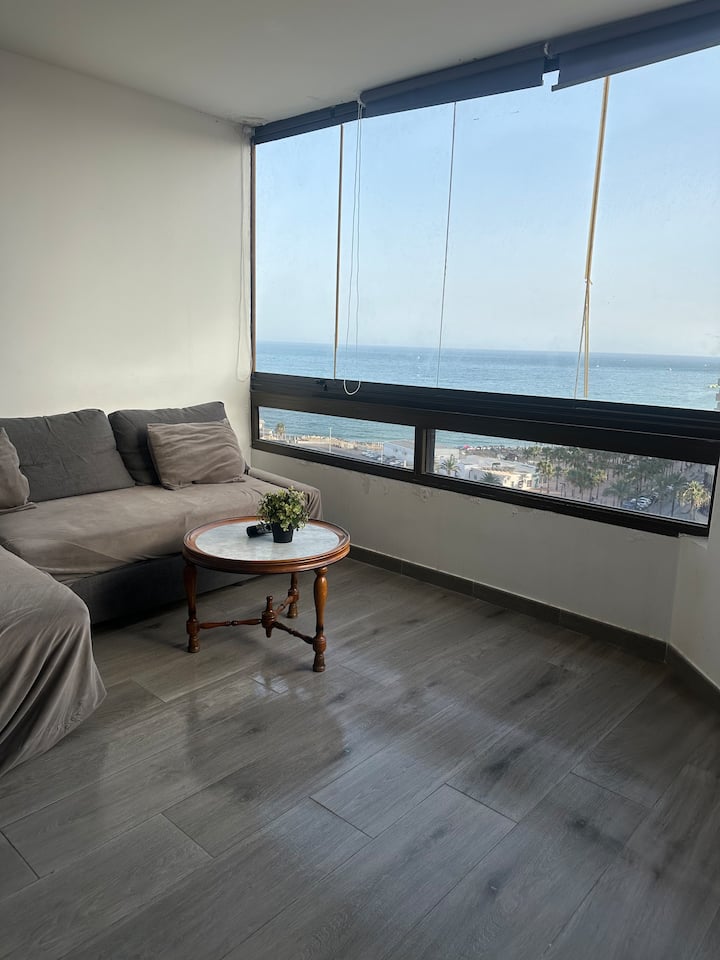 Apartamento En Primera Línea De Playa - Fuengirola