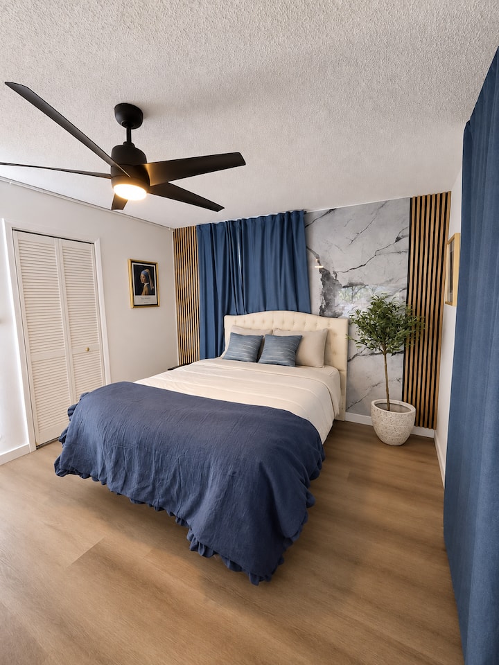 Private Miami Suite | Queen + Sofa Bed | Parking - Miami