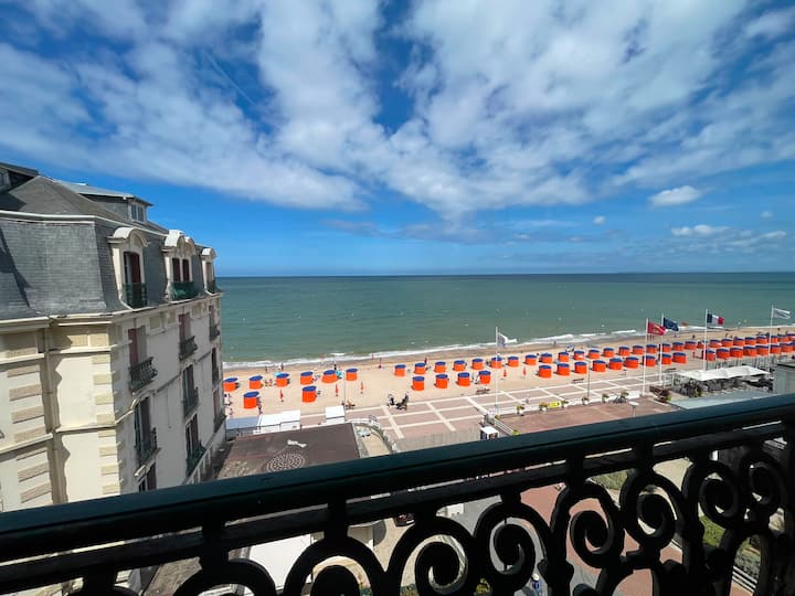 L'instant Mer - T2 Vue Mer Face Casino - 4p - Cabourg