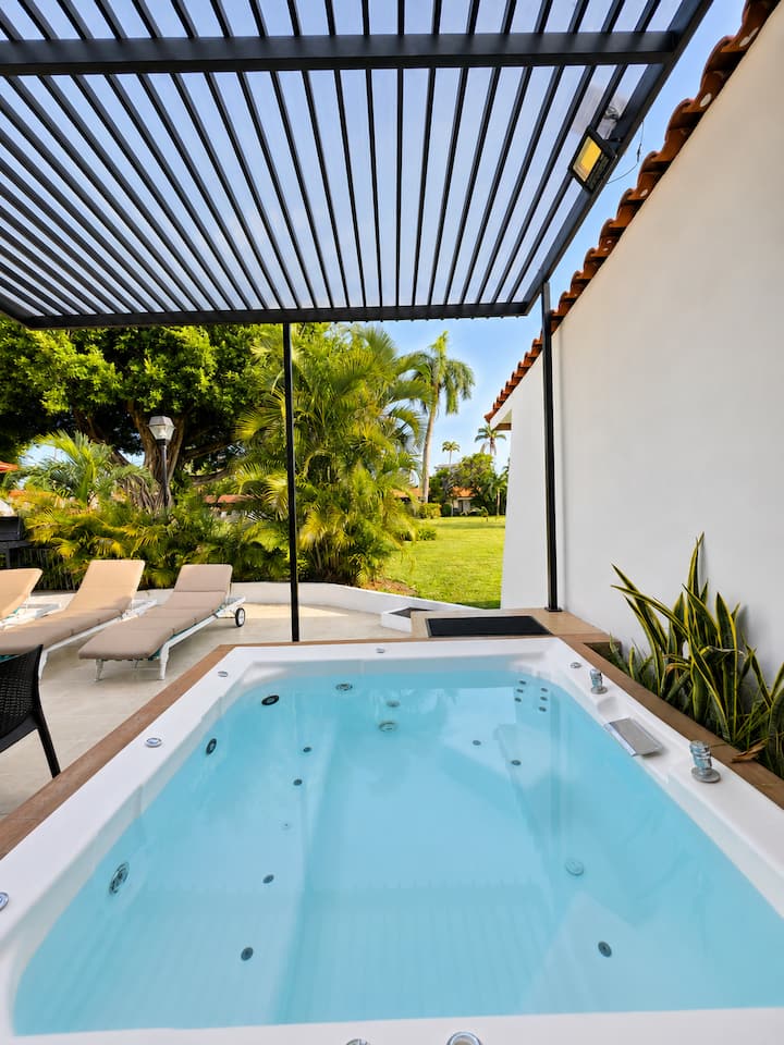 Tropical Nuevo · Bamboo Tropical | Playa, Golf Y J - Acapulco