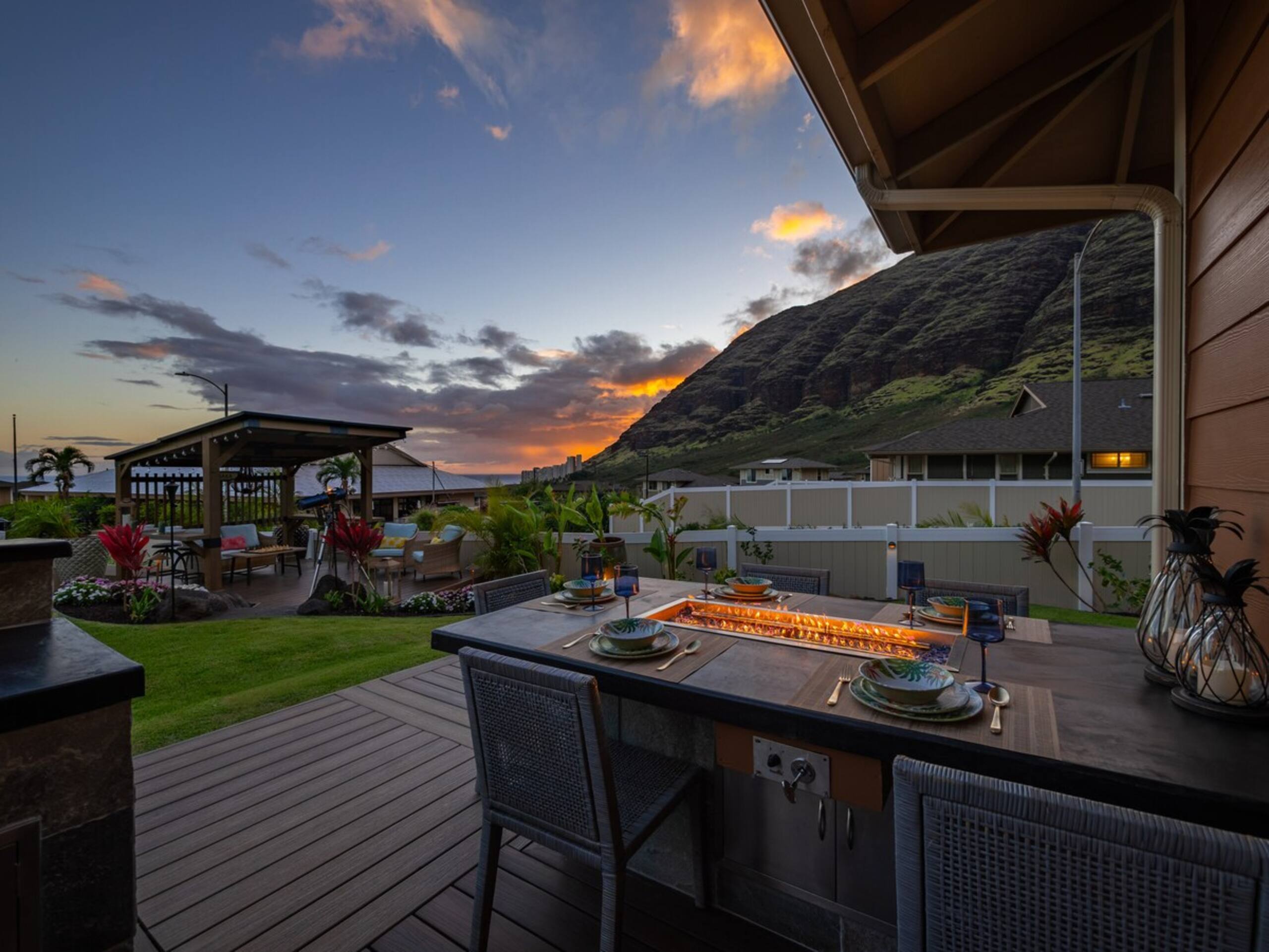 Hawaii Hideout - Top 1% (3 bdr + private studio) - Photo 151