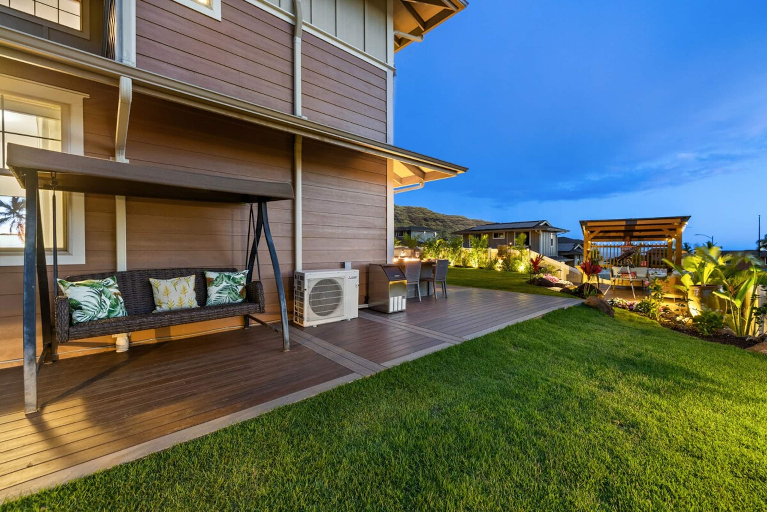 Hawaii Hideout - Top 1% (3 bdr + private studio) - Photo 195