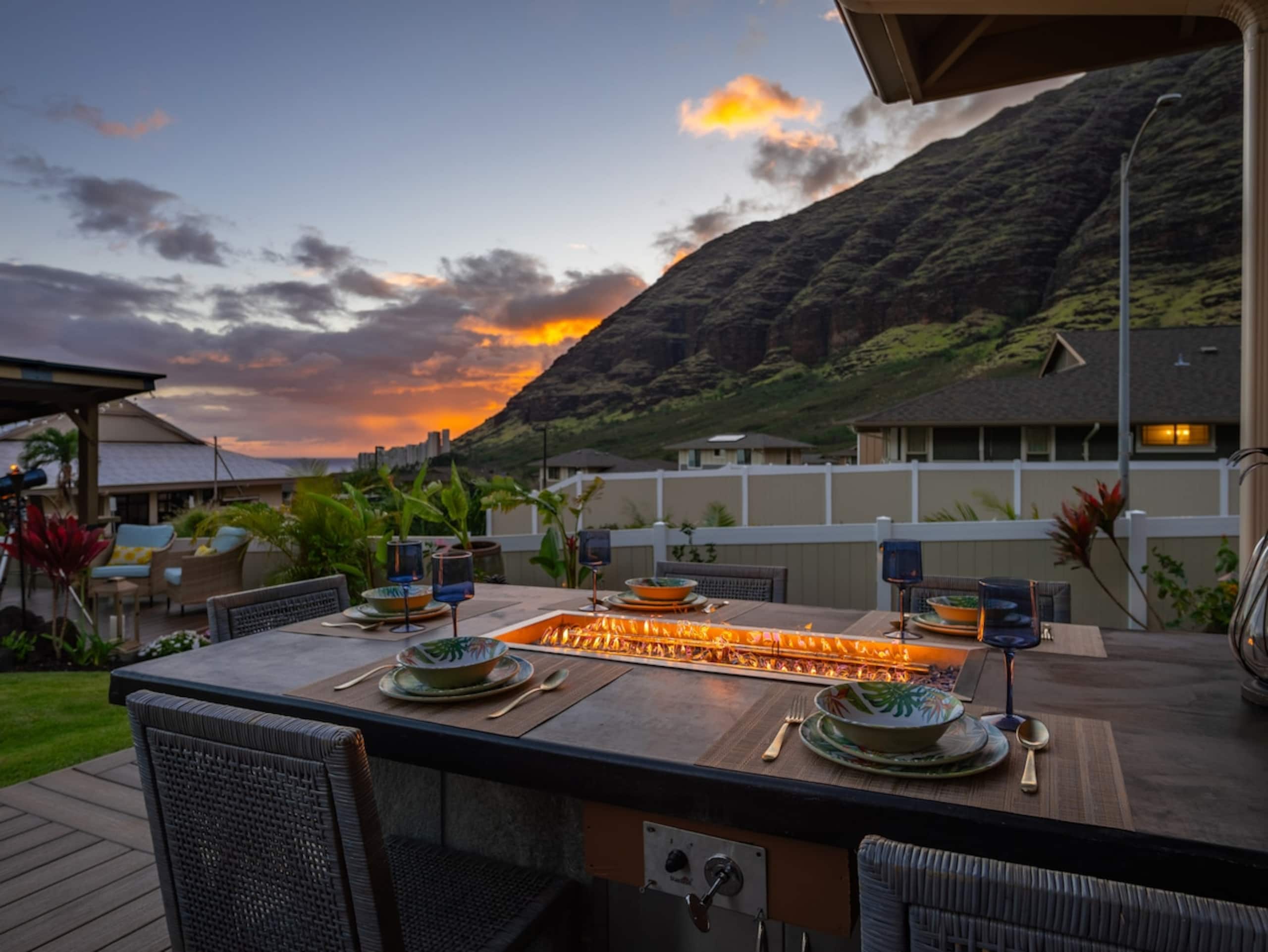 Hawaii Hideout - Top 1% (3 bdr + private studio) - Photo 5