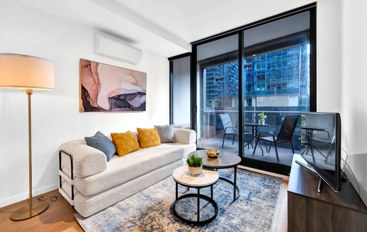 Elegant Melbourne Cbd Getaway - Pool & Gym Access - Australia