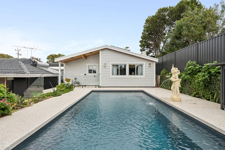 Boutique Poolside Guest House - Kingsley