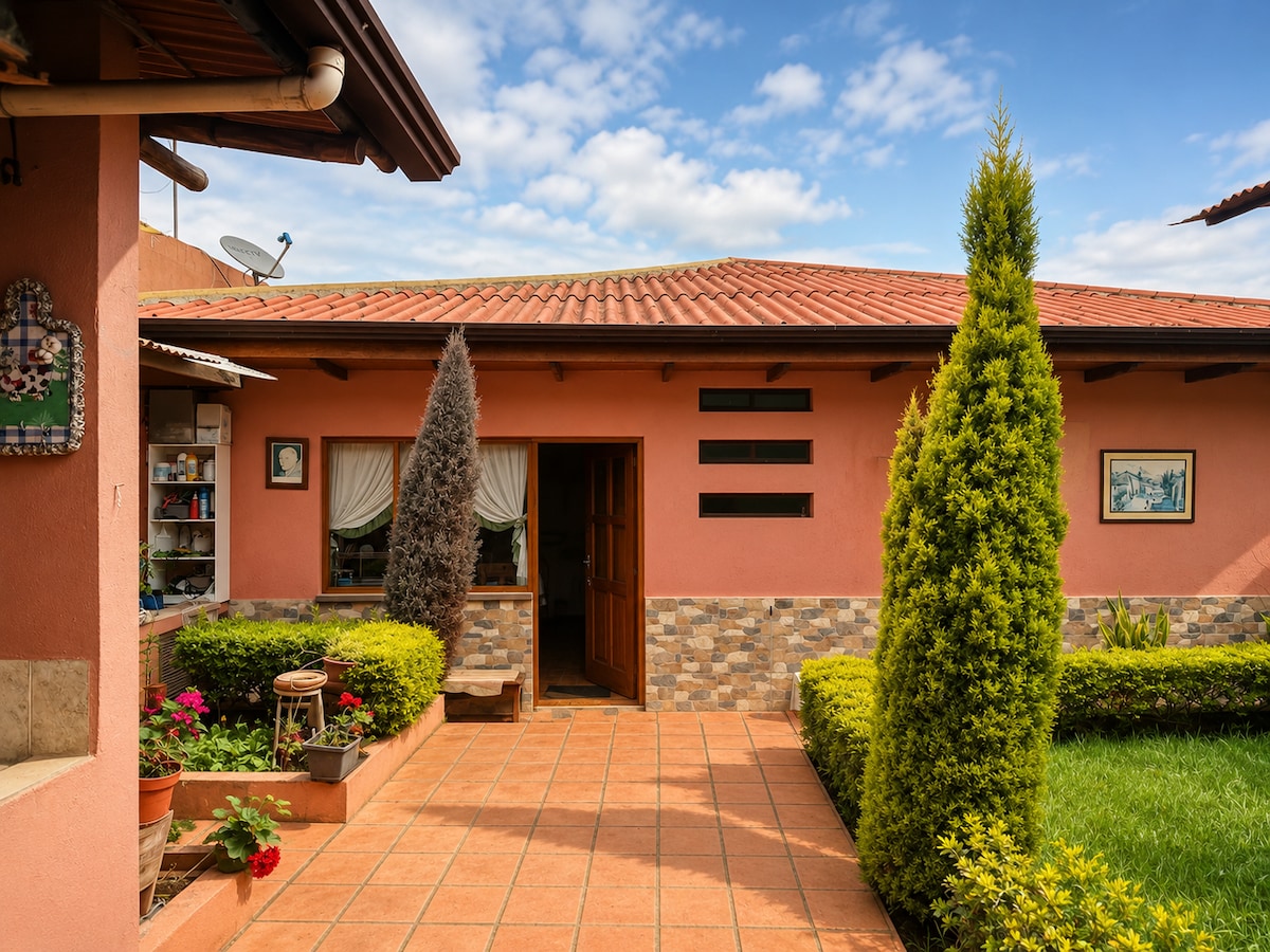 Foto do anúncio de Casa particular com churrasqueira perto do Mirador de Turi em fortaleza, Aquiraz