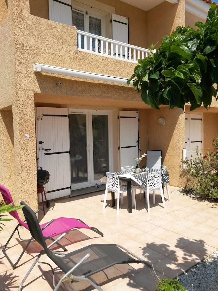 Petite Maison Avec Clim Et Piscine Commune - Le Barcarès