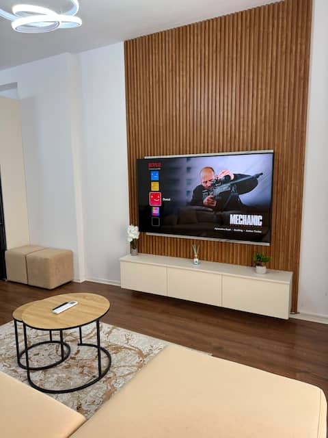 Popular Airbnb listing: Aura Apartments 1 in Njësia Bashkiake Nr. 11