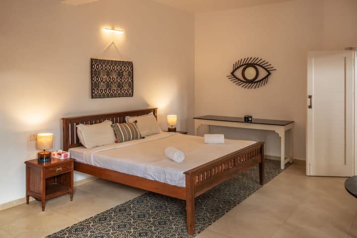 Bedroom 1 image 3