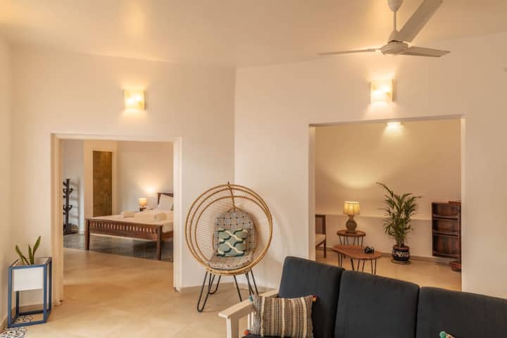 Living room image 3
