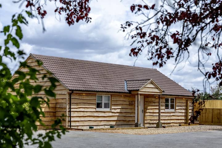 Finest Retreats - The Hay Barn At Rusty Lane Farm - Melksham