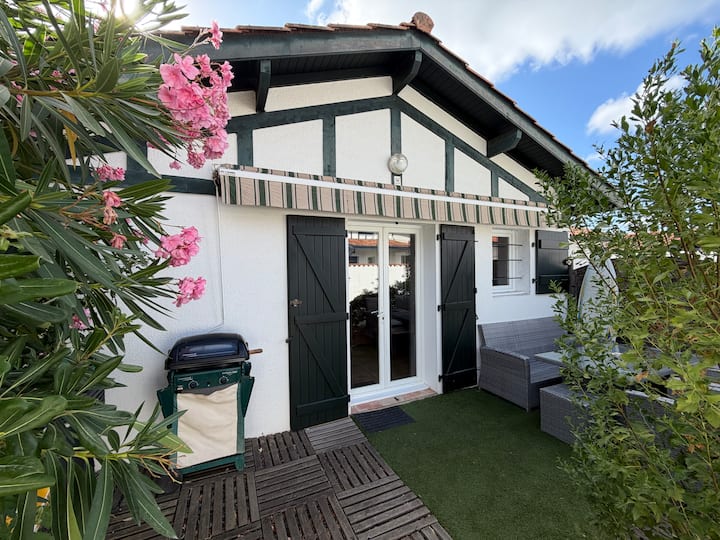 Charmante Maisonnette - Terrasse - 5 Min Plage - Saint-Jean-de-Luz