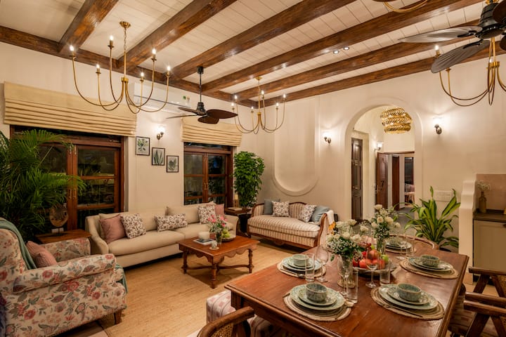 Living room image 9