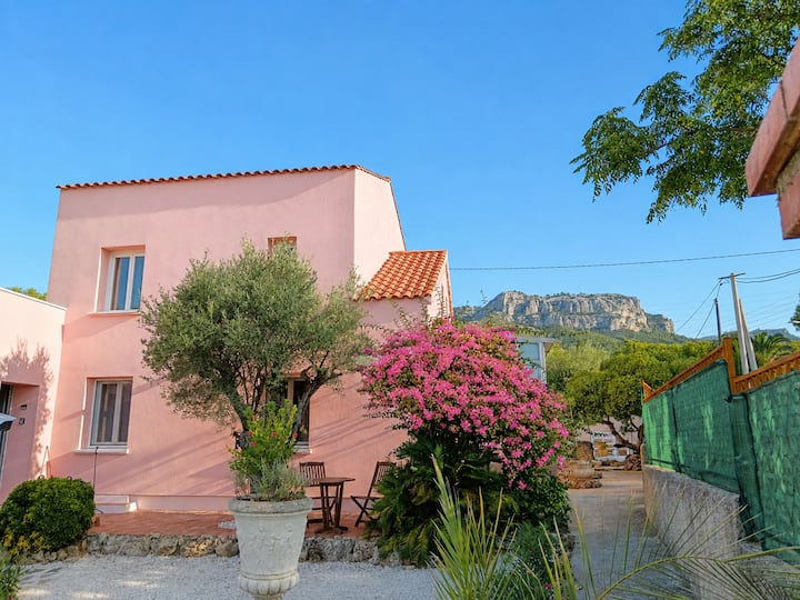 Villa Au Calme Avec Piscine, Proche Plages - Toulon