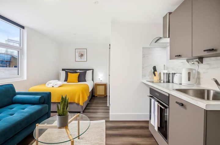 Sutherland Apartments - London