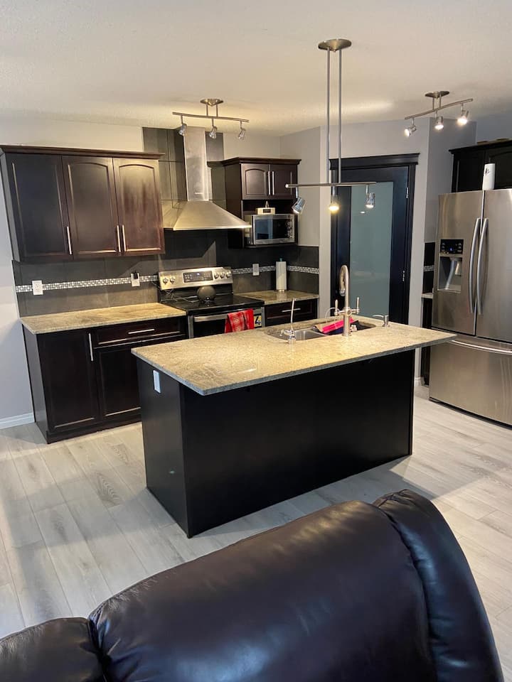 7bhk Elegant Stay - Calgary