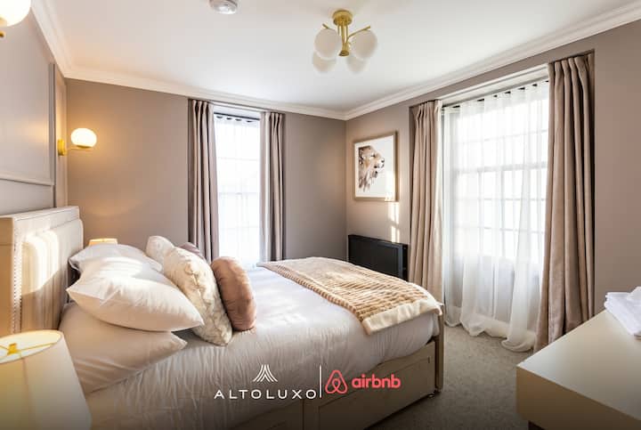Bold & Boutique| Small Groups|parking - Chepstow - Chepstow