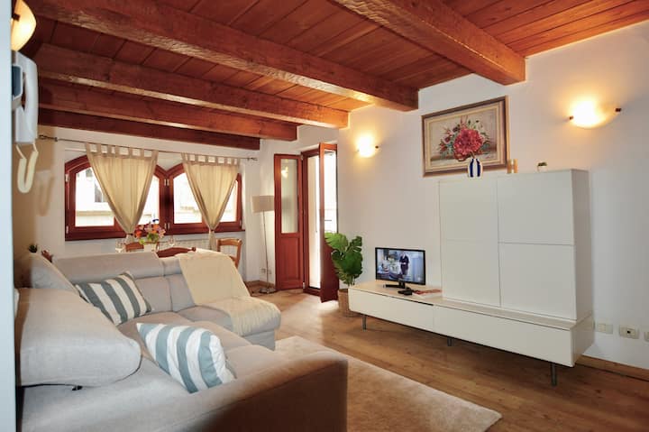 Casa Vacanze
Casa Delle Fragole - Santa Maria Maggiore