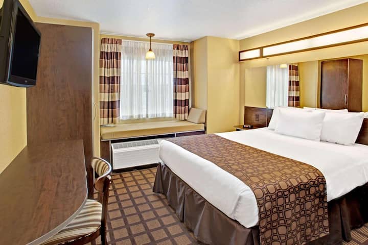 Microtel Round Rock | Queen | Near Dell - オースティン, TX