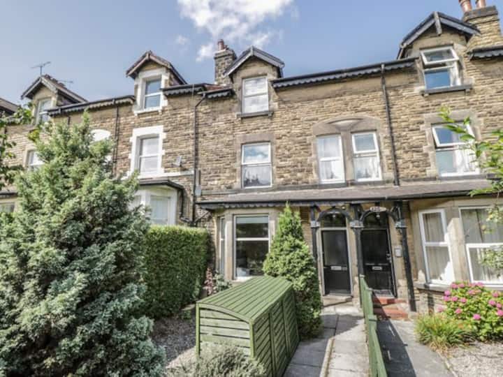 Beautiful Garden Flat, Central, With Free Parking - Harrogate