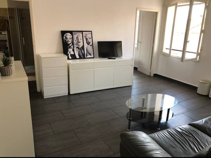 Appartement Sur Le Port Les Pieds Dans Leau - Fréjus