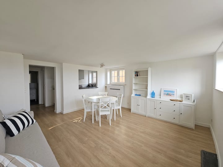 Cosy Coastal Apartment In Zeebrugge - Bruges