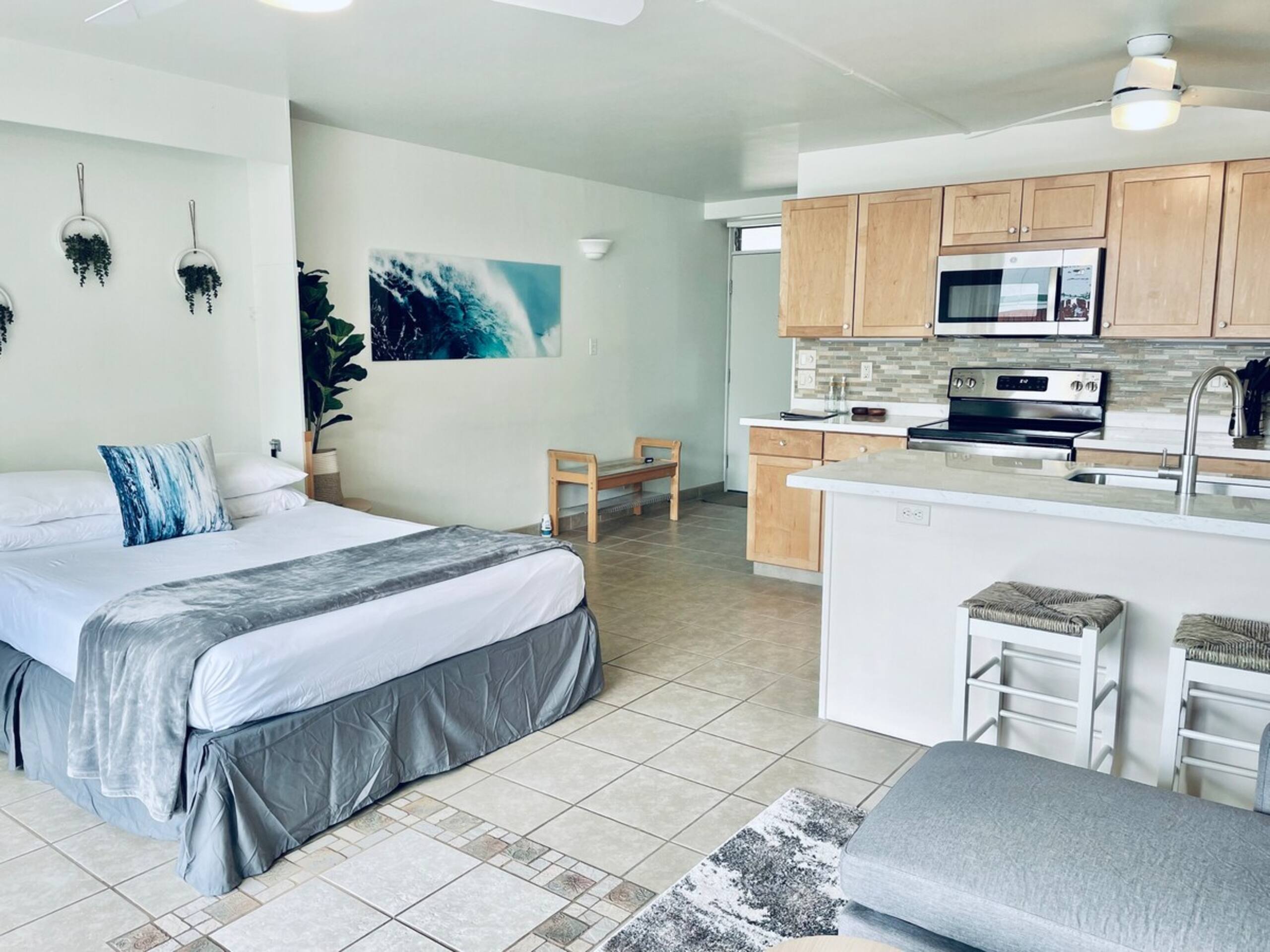 Next to Beach, Foods & Shops - Updated w/ View! - Photo 17
