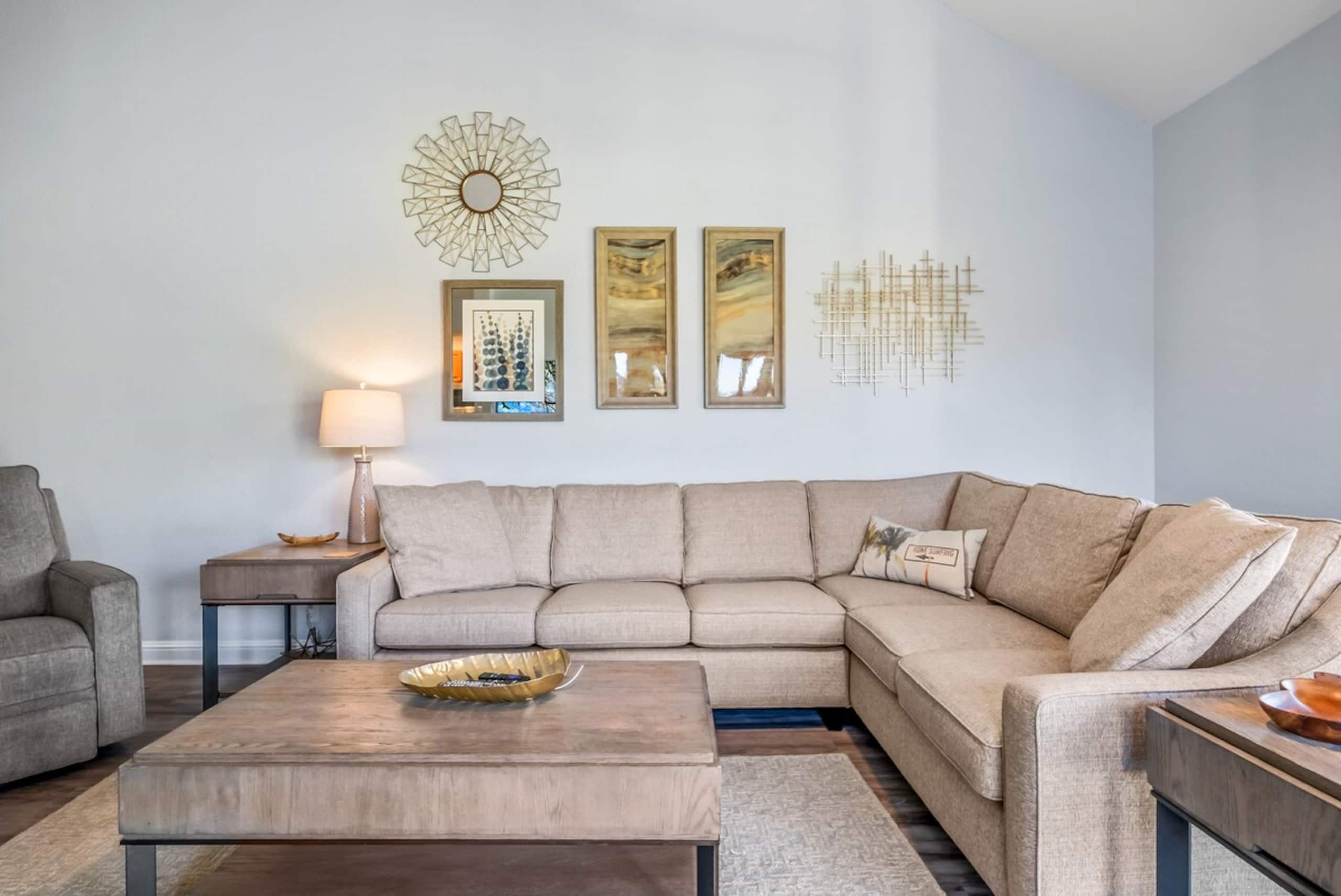 Updated-Sleeps 8-Well Equipped-Quiet Location-AC - Photo 4