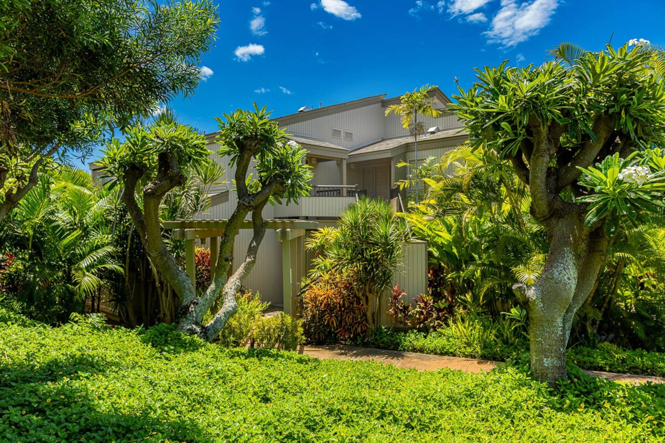 Gorgeous 2 Story Townhouse in Wailea w/ Ocean View - Photo 26