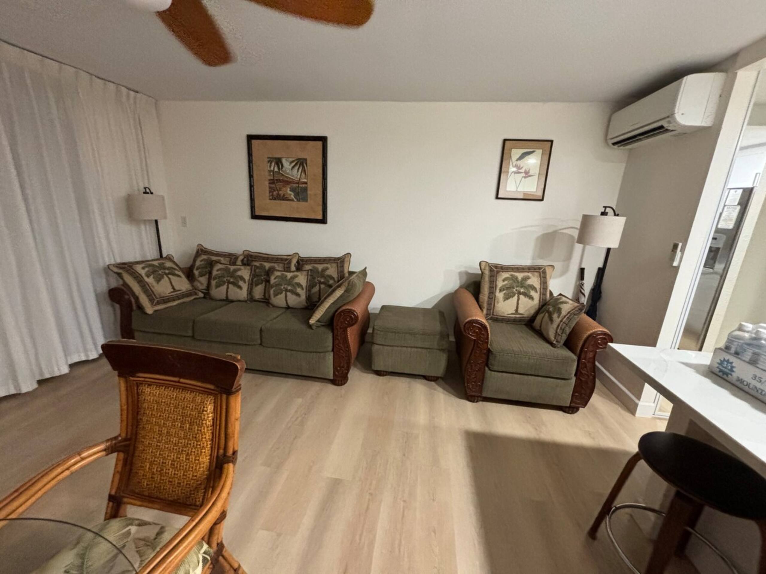 2BR 2BA Ground Floor in Paradise - Photo 2