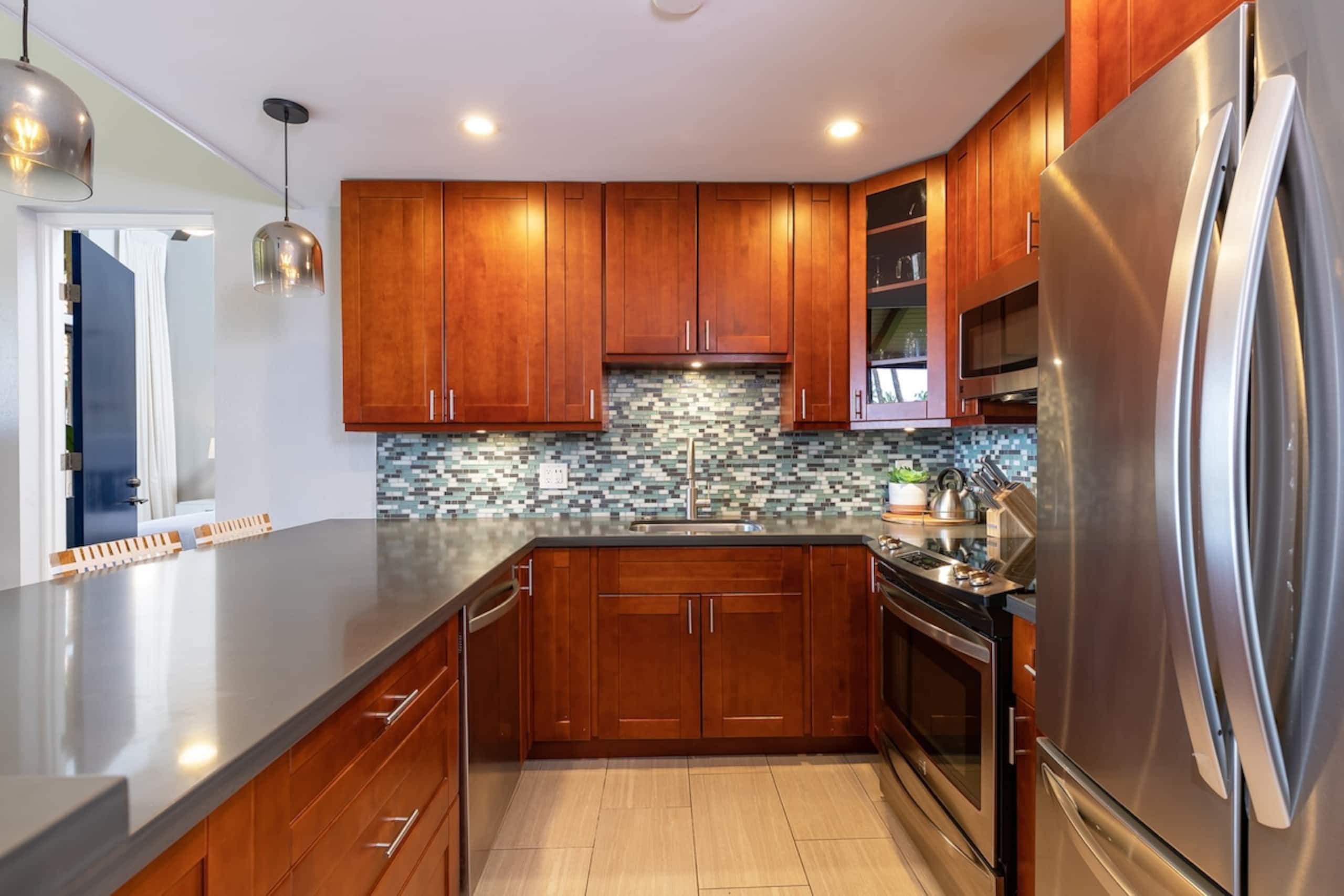 Large Modern 3 Bed/3 Bath Oceanfront Condo - Photo 12