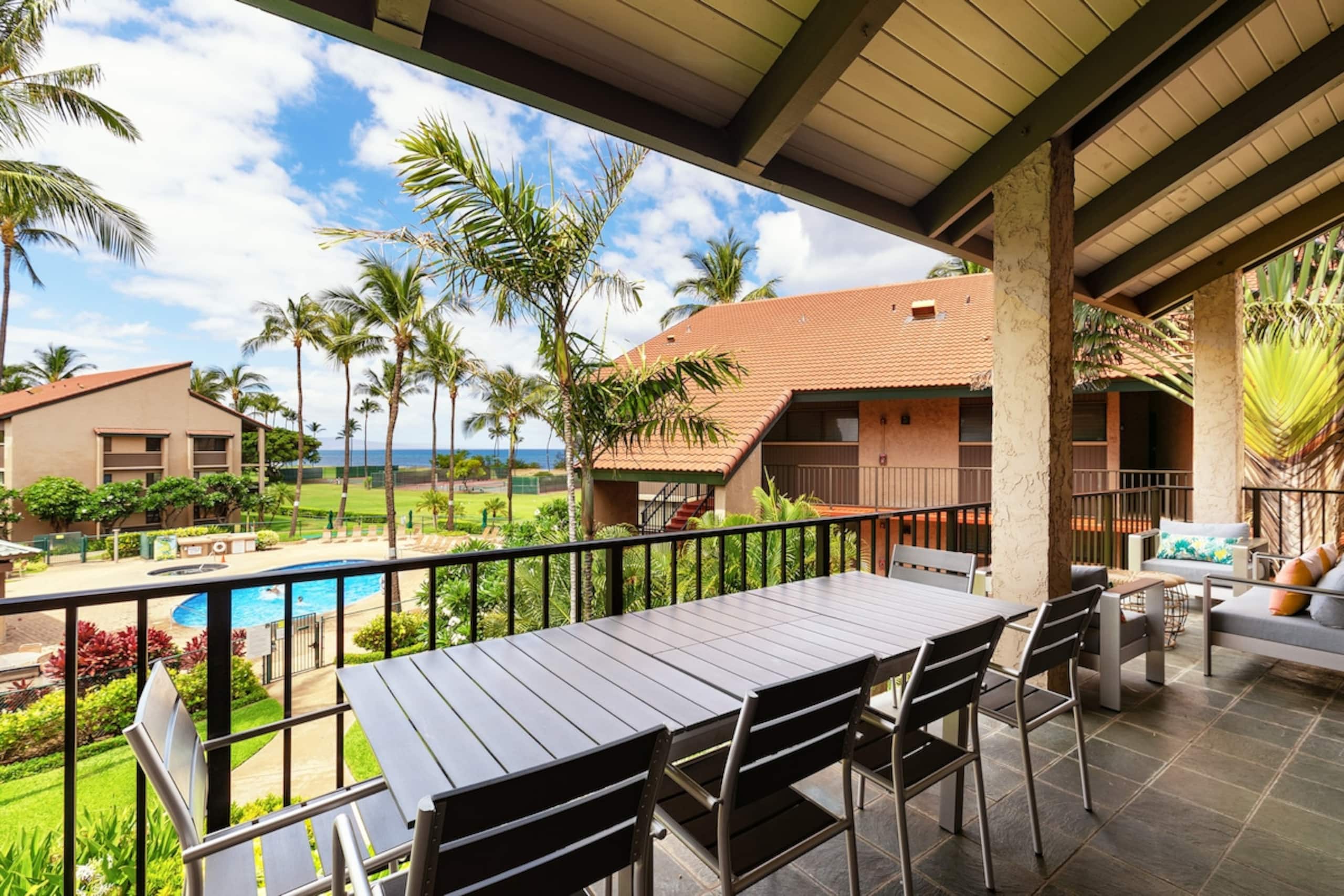 Large Modern 3 Bed/3 Bath Oceanfront Condo - Main photo
