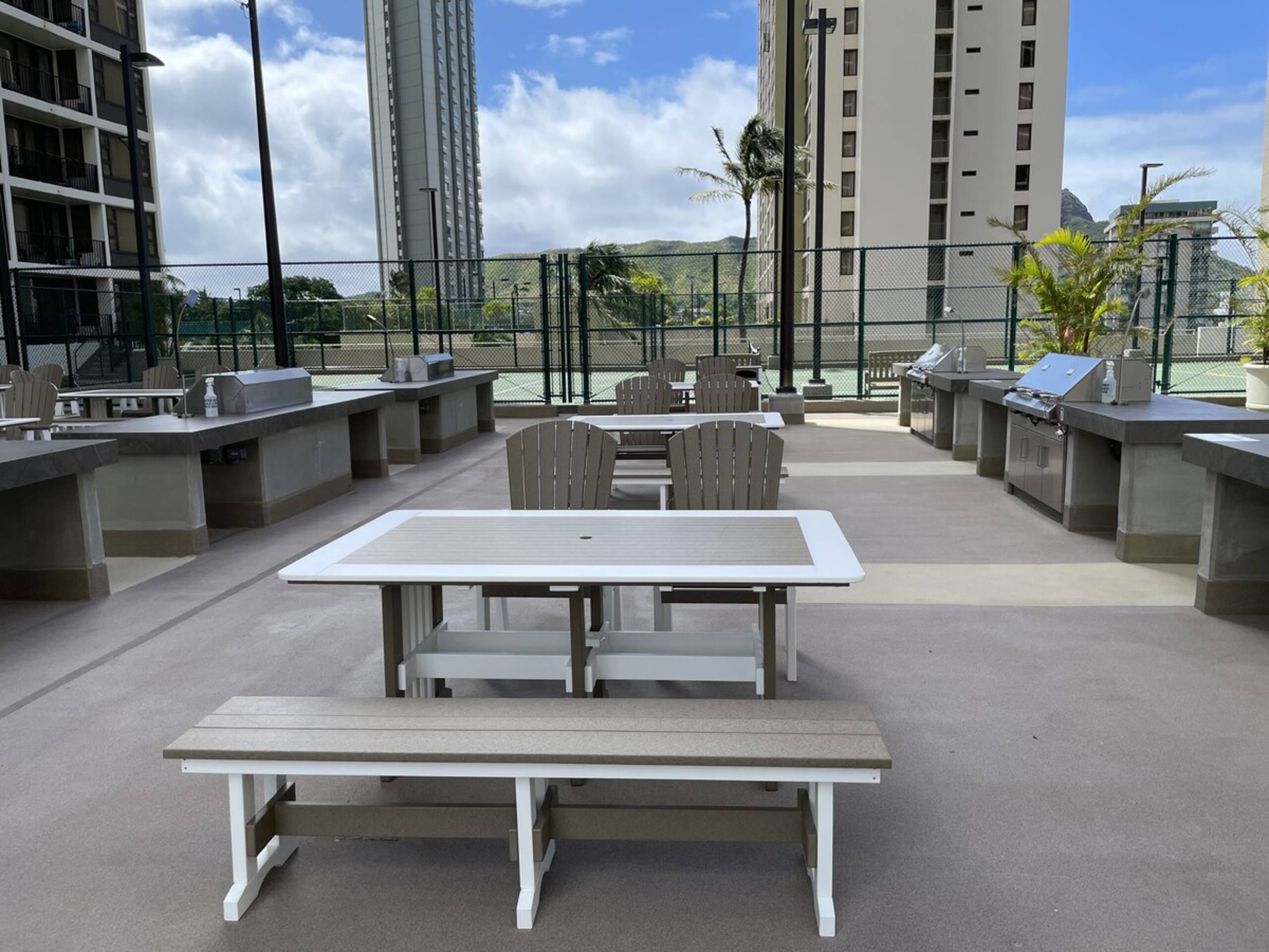Penthouse - Top Floor Panoramic Ocean View - Photo 24