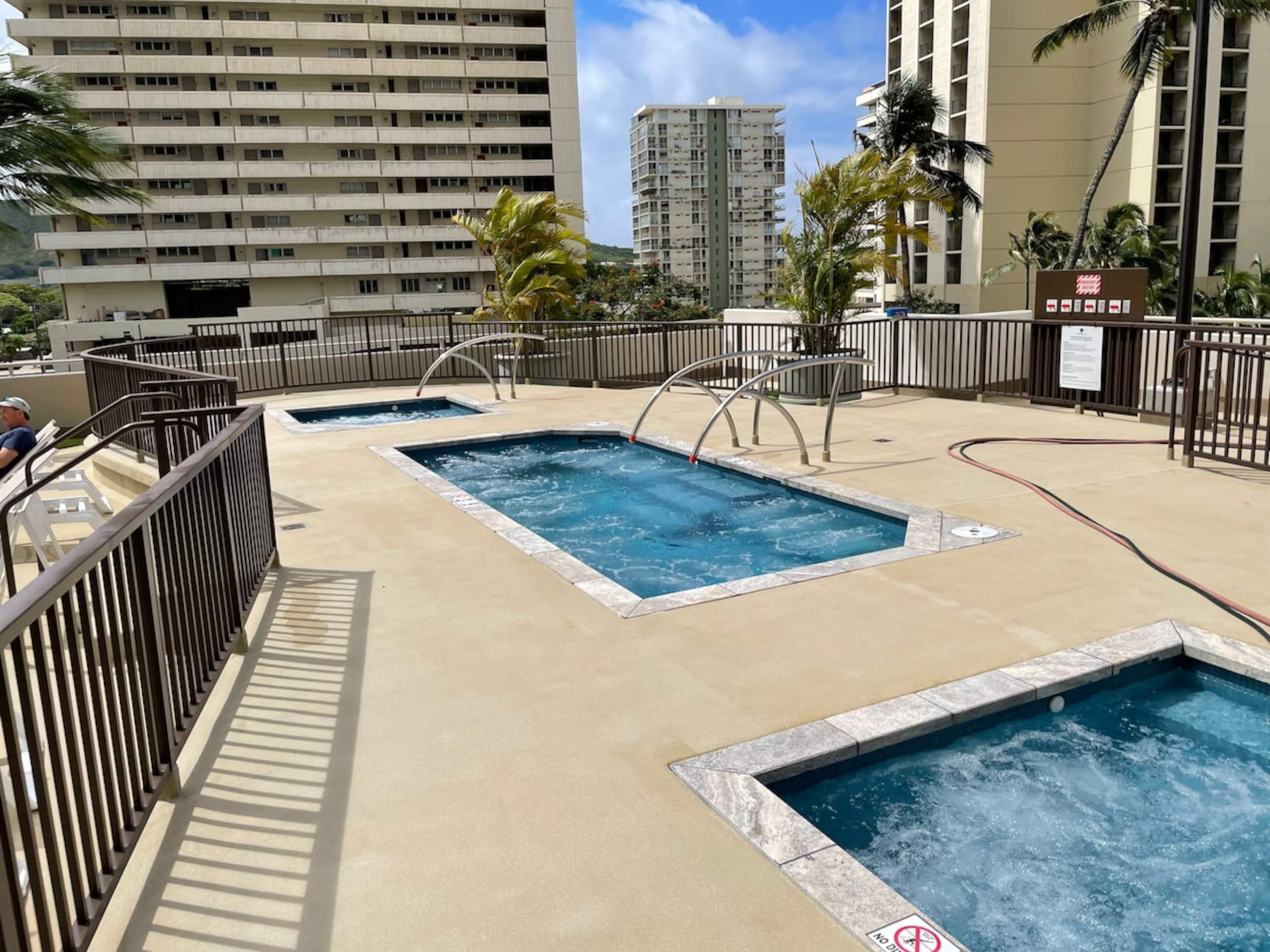 Ocean View High Floor Remodeled - Photo 29