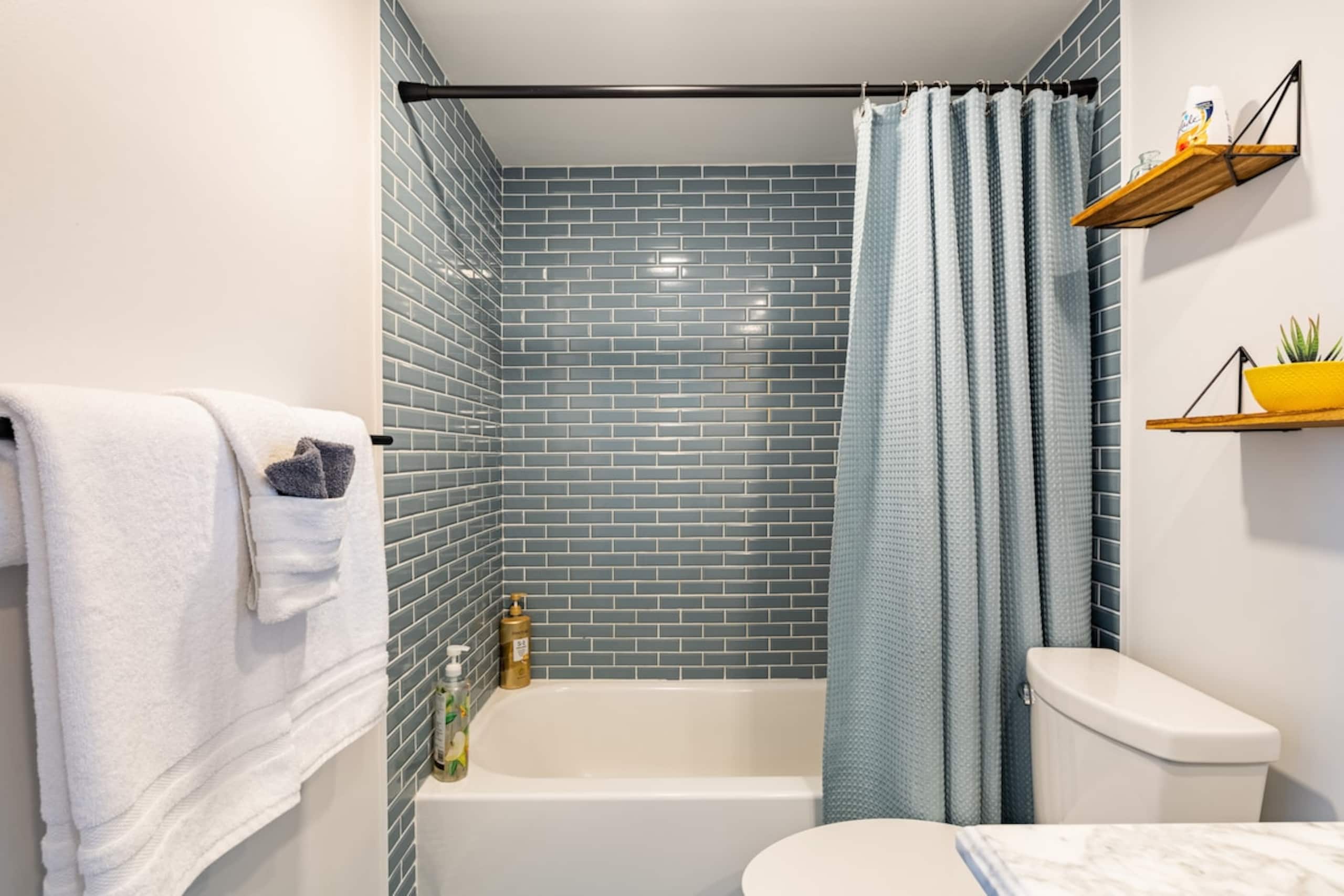 Ocean View High Floor Remodeled - Photo 20