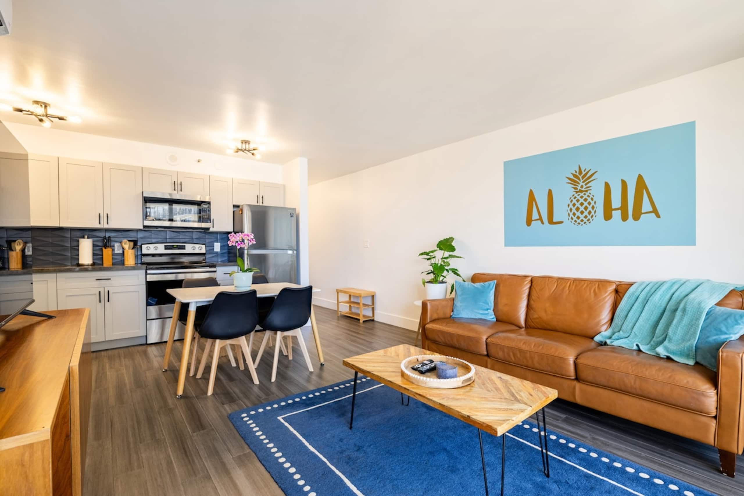 Ocean View High Floor Remodeled - Photo 2