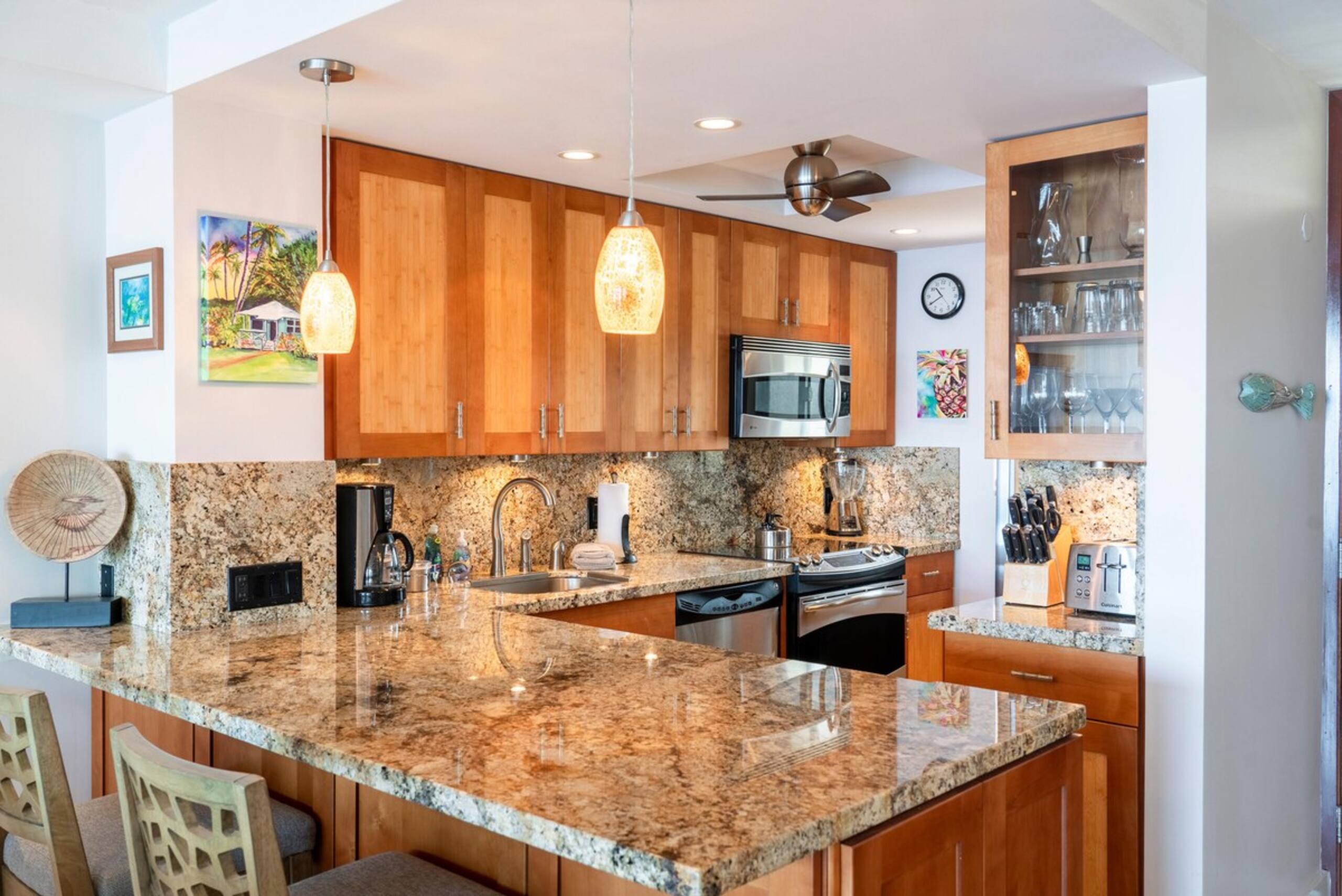 Spectacular Ocean Front 1bd at Menehune Shores - Photo 9