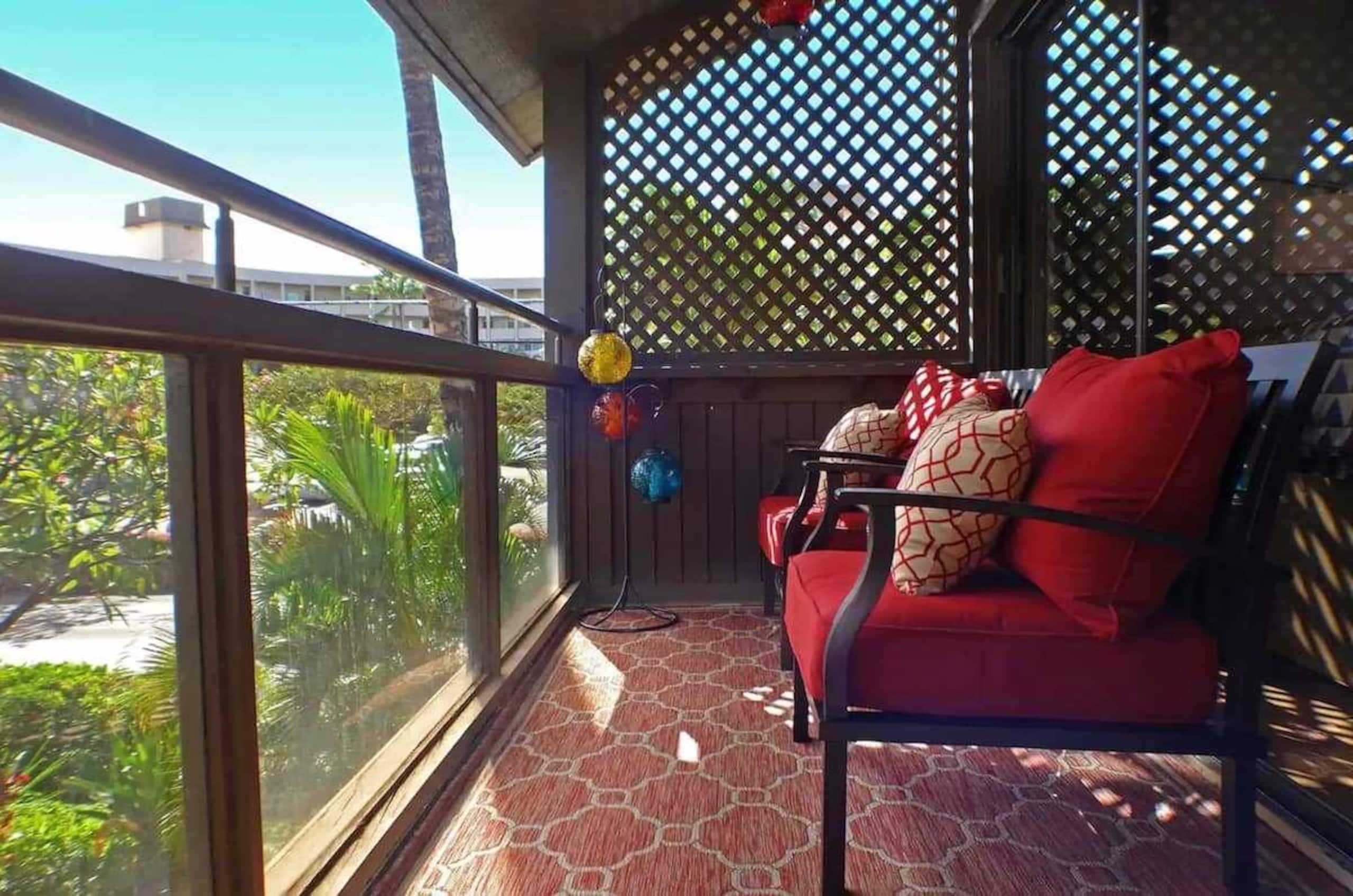 Your Hawaiian Happy Place Steps from the Beach - Photo 12