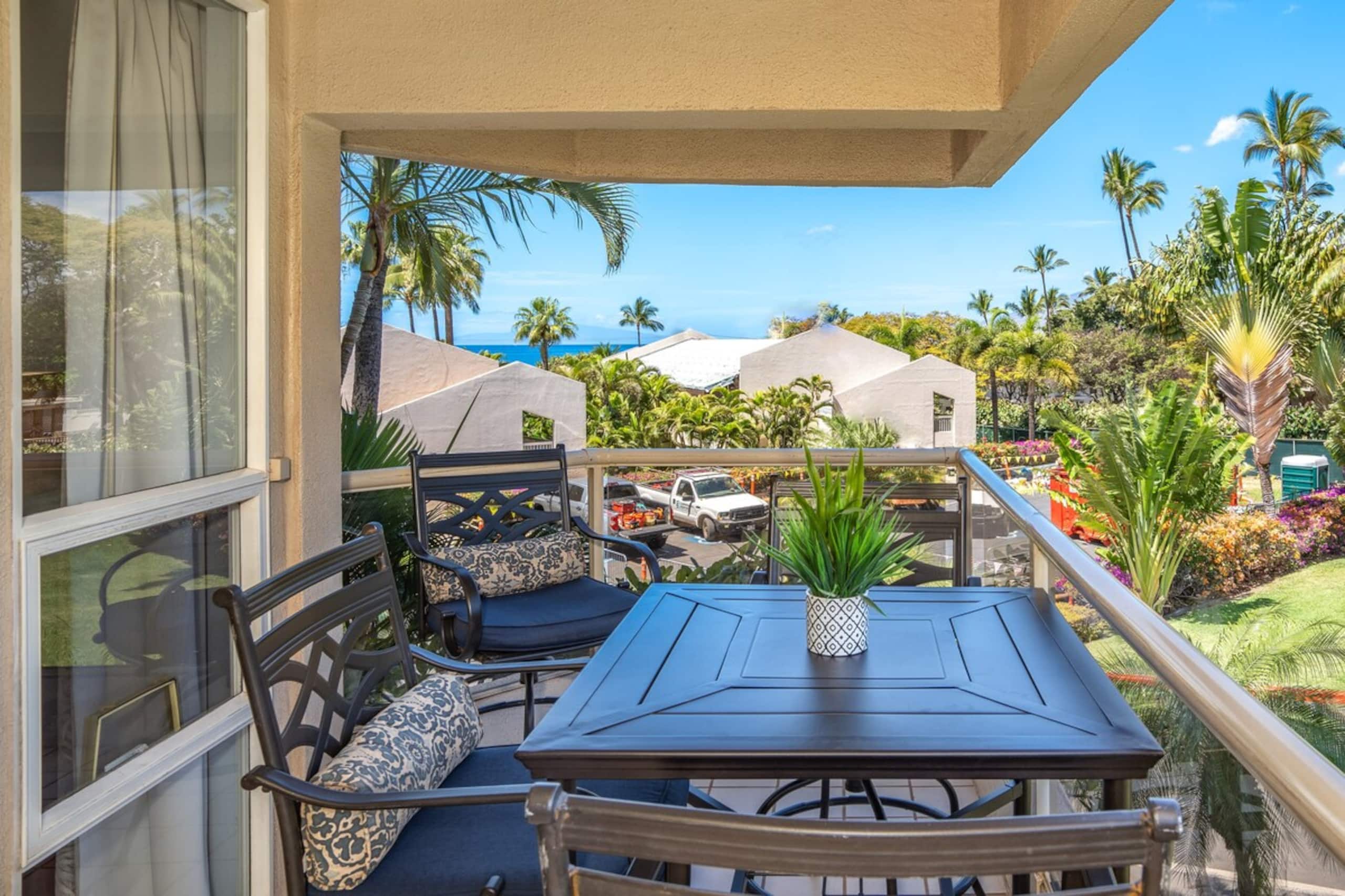 Maui Banyan, King Bed, Ocean View, Across Kamaole - Photo 24