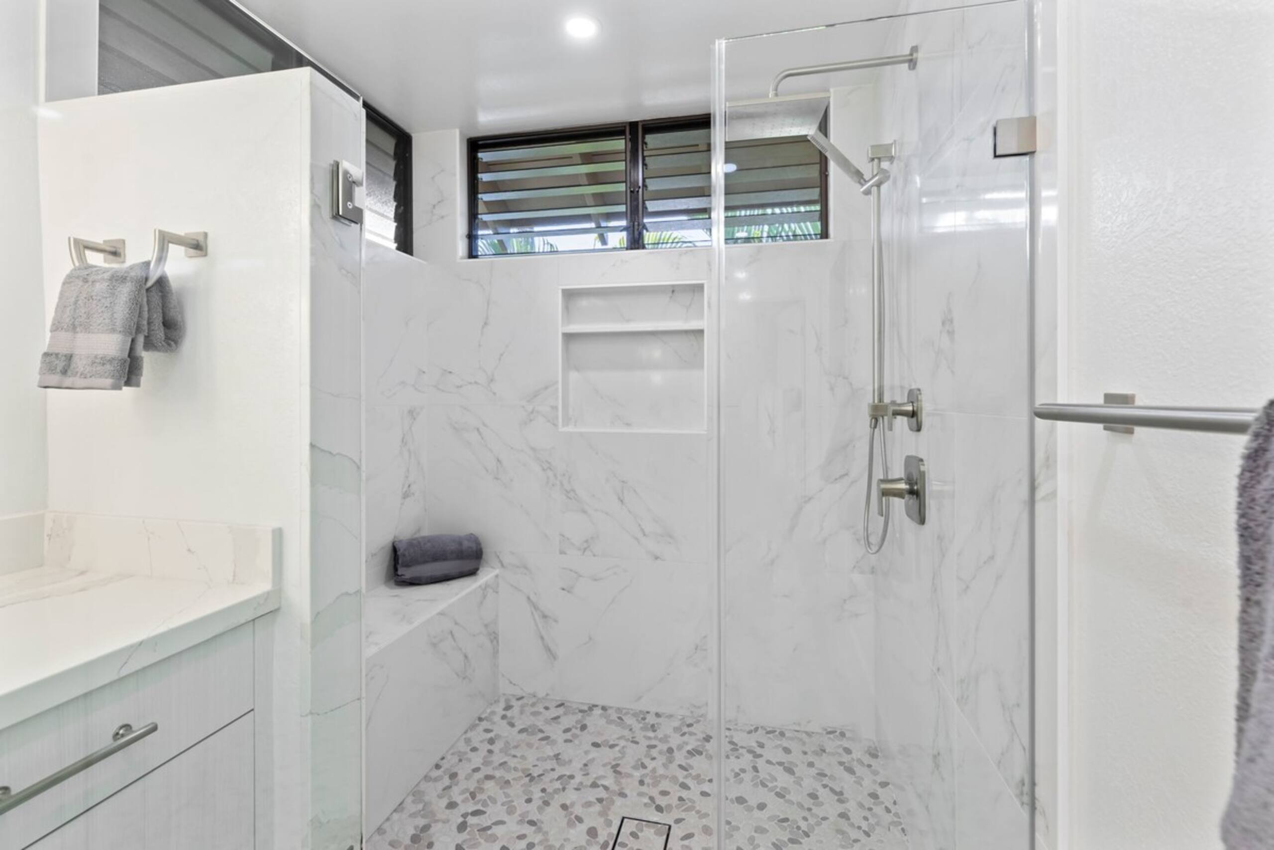 Newly Remodeled-Quiet Location - Photo 37