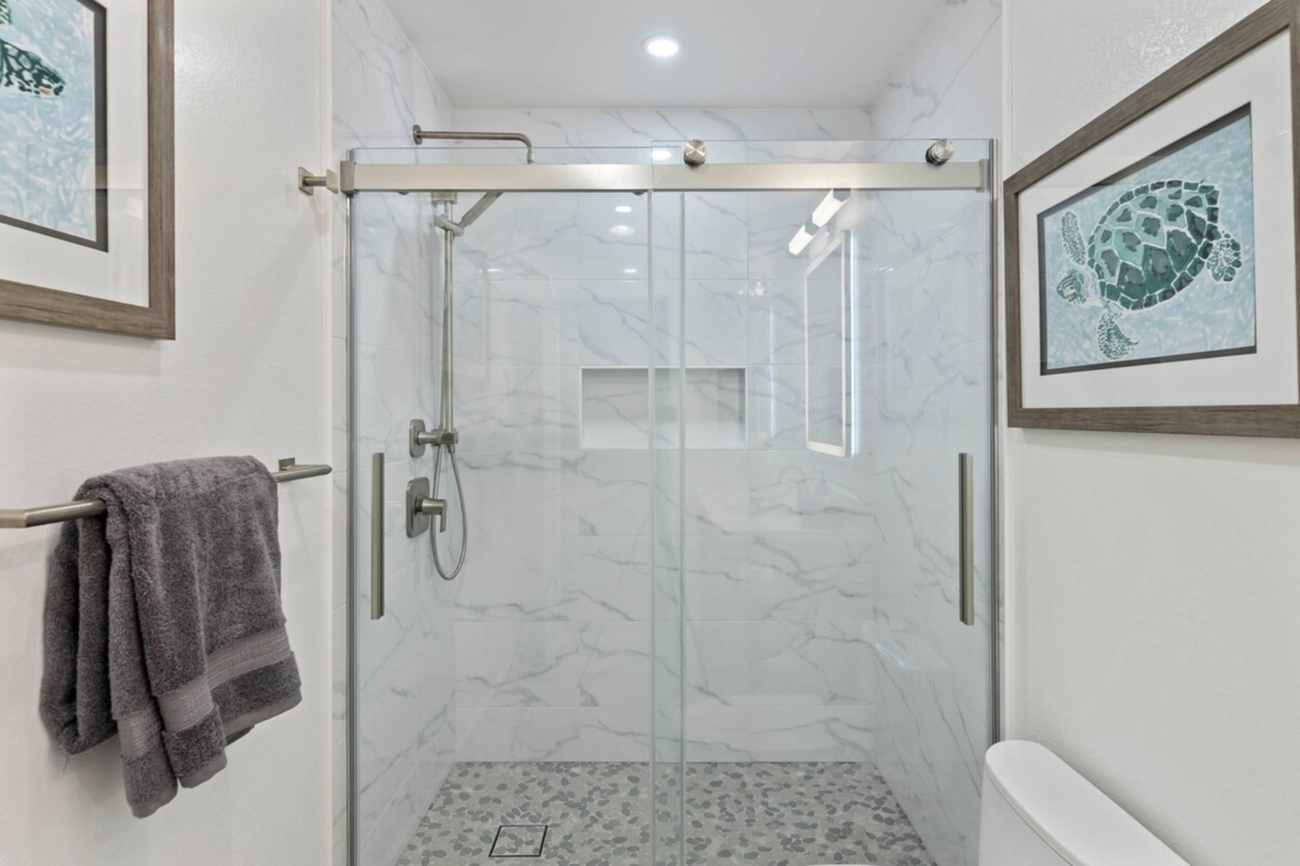 Newly Remodeled-Quiet Location - Photo 34